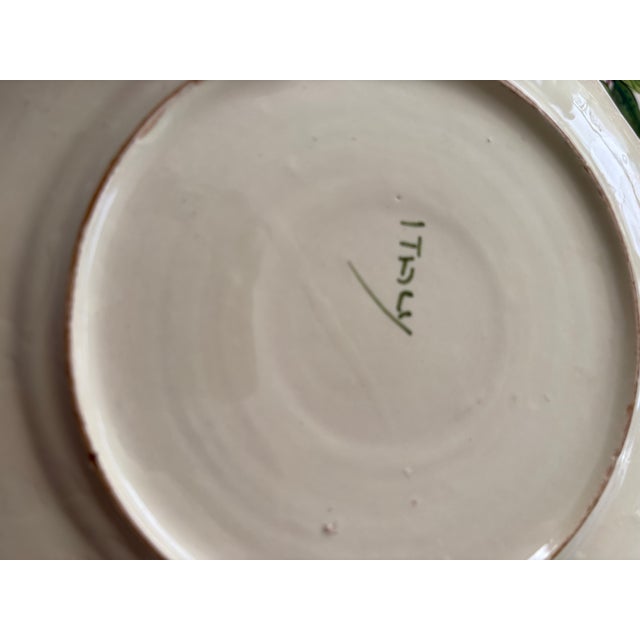 Early 20th Century Antique Hand-Painted Cantagalli Firenze Majolica Italian Plates- Set of 4 For Sale - Image 5 of 5