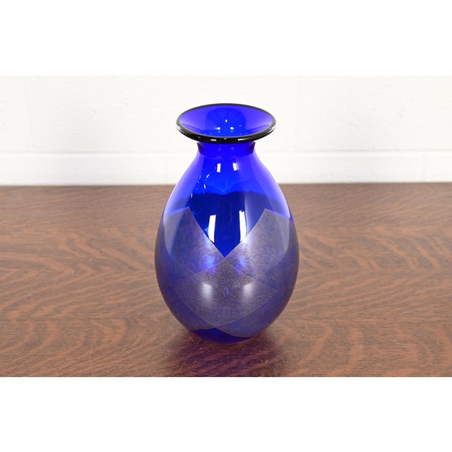 Art Deco Jeff Zimmerman for Tiffany & Co. Cobalt Blue Art Glass Vase For Sale - Image 3 of 8