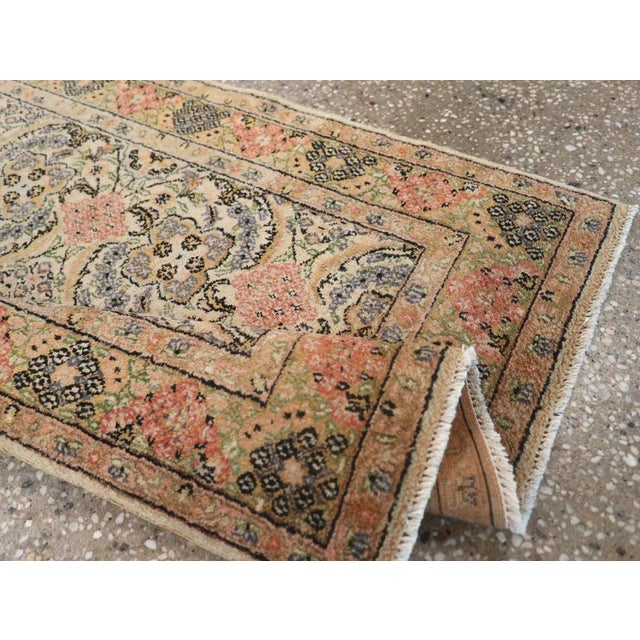 Textile Galerie Shabab Collection Early 20th Century Turkish Sivas Rug For Sale - Image 7 of 8