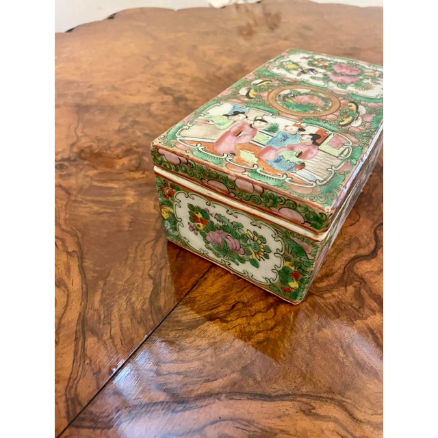 Antique Chinese Famille Rose Canton Lidded Pen Box, 1860 For Sale - Image 4 of 14