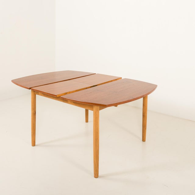 Mid-Century Modern Teak Table with Hidden Leaves by William Watting for Fristho, 1950s For Sale - Image 11 of 18