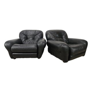 Vintage Club Chairs in Black Leather, 1970, Set of 2 For Sale