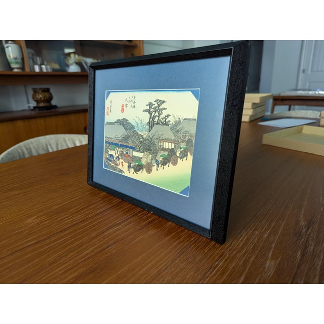 1970s Framed Utagawa Hiroshige Woodblock Print "Otsu: Hashiri Tea-House" - Vintage 1970s Shōwa Recut For Sale In Atlanta - Image 6 of 7