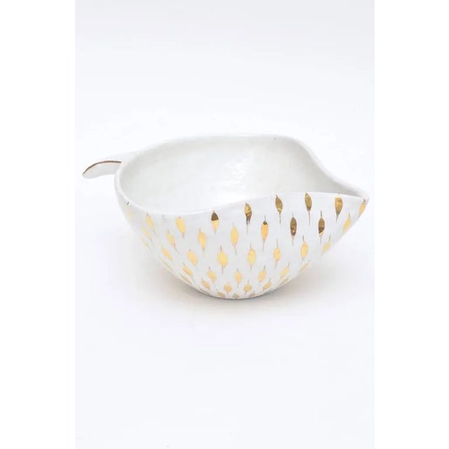 1960s Vintage Italian Aldo Londi for Bitossi Ceramic Bowl With Gold Feather Plume Design, 60's For Sale - Image 5 of 11