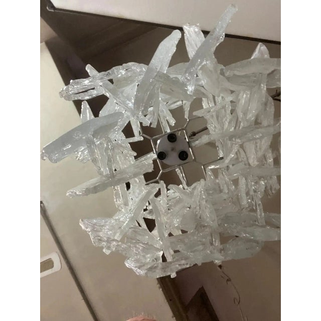 1970s Mid-Century Modern Frosted Murano Glass Chandelier by Mazzega For Sale - Image 6 of 8