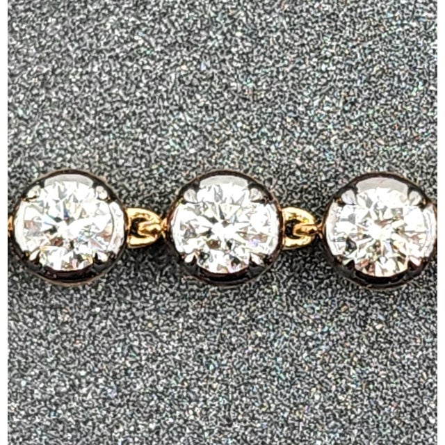 2.52 Ct Diamond by the Yard Tennis Bracelet For Sale - Image 4 of 8