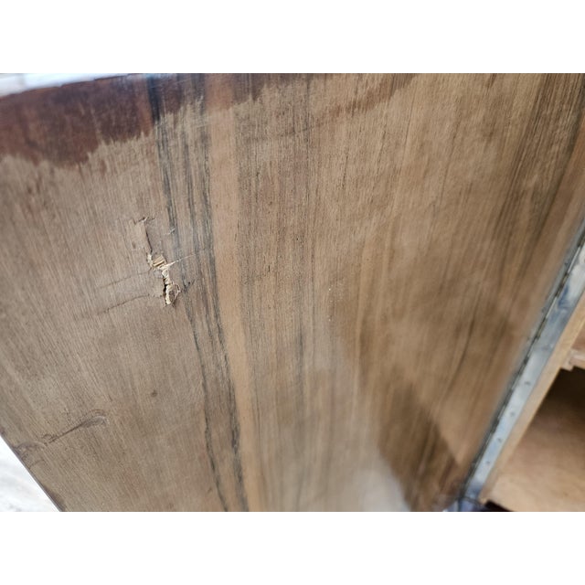Art Deco Milanese Sideboard in Walnut Burl with Mirrored Top, 1940 For Sale - Image 14 of 18