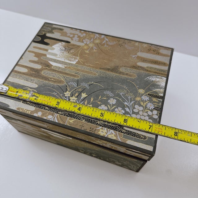 Paper Vintage Jan McGregor Studios Handcrafted in Japan Washi Jewelry Box With Removable Tray For Sale - Image 7 of 10