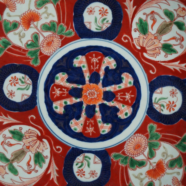 Japanese Antique Japanese Imari Charger with Garden Flowers, Circa 1920 For Sale - Image 3 of 6
