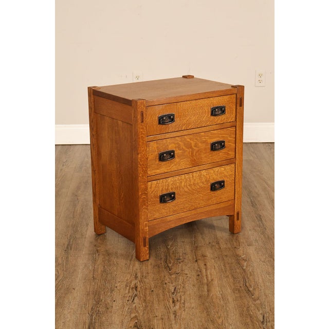 1990s Stickley Mission Collection Pair Of Oak Three Drawer Nightstands For Sale - Image 5 of 18