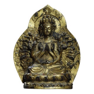 Gilt Bronze Thousand-Armed Guanyin (Avalokiteshvara) Figurine With Halo Backplate For Sale