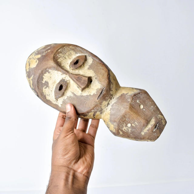 Brown Early 20th Century Lega Passport Mask For Sale - Image 8 of 12