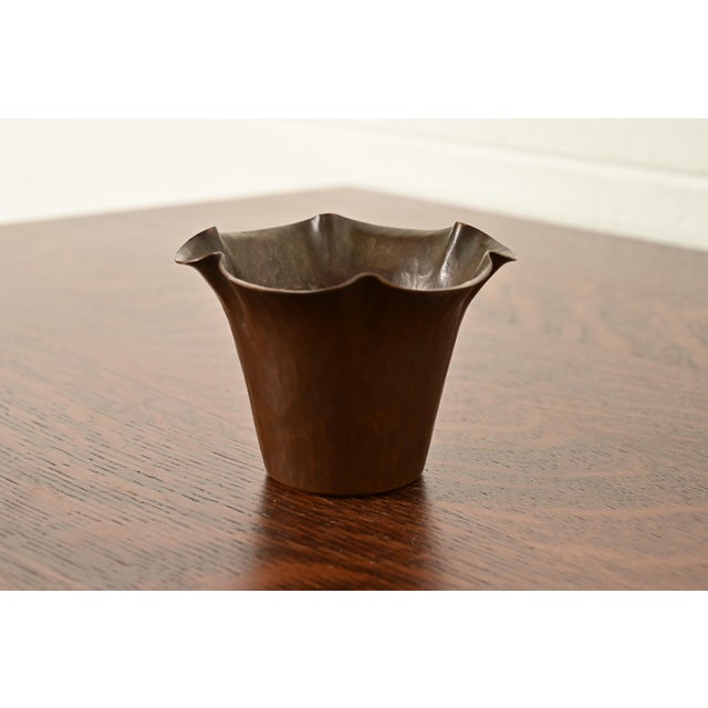 Roycroft Roycroft Arts & Crafts Hammered Copper Vase With Scalloped Edge, Circa 1920s For Sale - Image 4 of 9