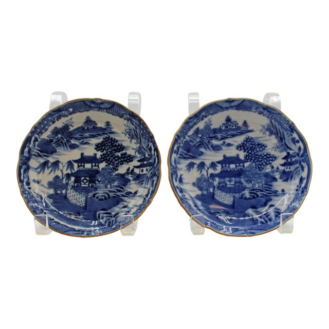 Late 18th Century Pair of Chinese Export Blue & White Sweetmeat Dishes For Sale