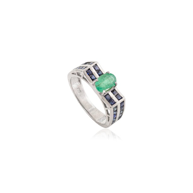 Contemporary Classic 925 Silver Oval Emerald and Blue Sapphire Statement Band Ring for Her- Size 7 For Sale - Image 3 of 11