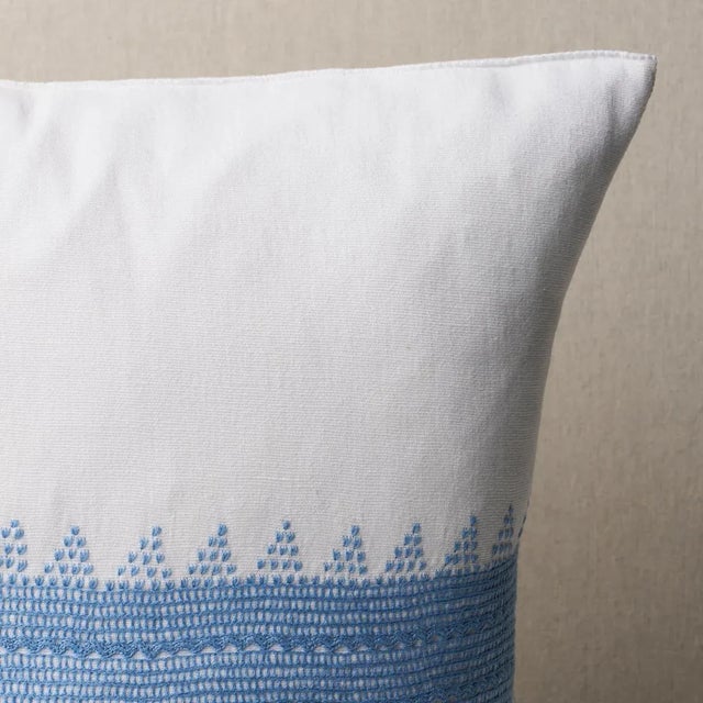 Contemporary Schumacher Chamula Pillow 20" in Sky For Sale - Image 3 of 4