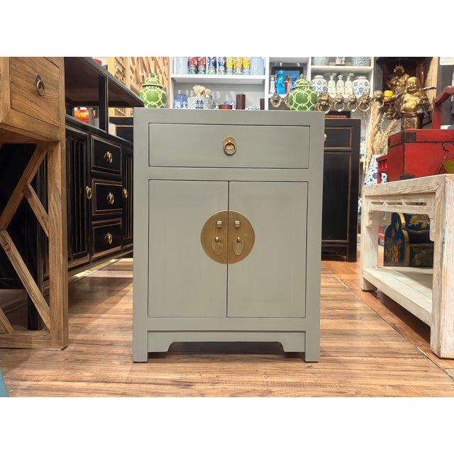 Zen Side Table-Grey For Sale In New York - Image 6 of 6