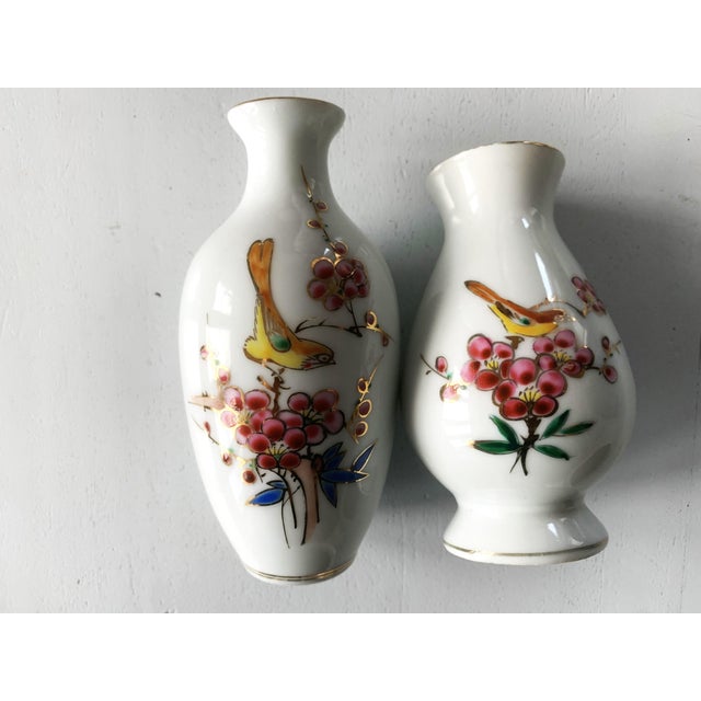 Mid-Century Chinese Porcelain Vases, Set of 2 For Sale - Image 4 of 16