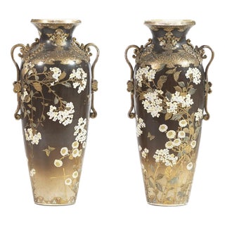 Large 17th Century Japanese Porcelain Vases, Set of 2 For Sale