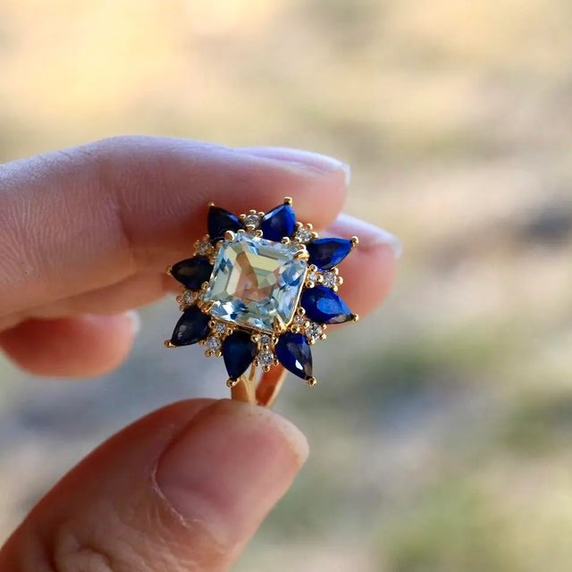 Metal Nina Zhou Margeret Aquamarine Sapphire Diamond Cocktail Ring in 14k Yellow Gold, size 4.5 For Sale - Image 7 of 9