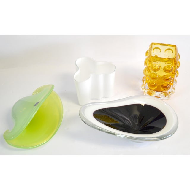 Black 1956 Paul Kedelv Flygsfors Coquille Glass Bowl Triple Encases Black White Clear For Sale - Image 8 of 12