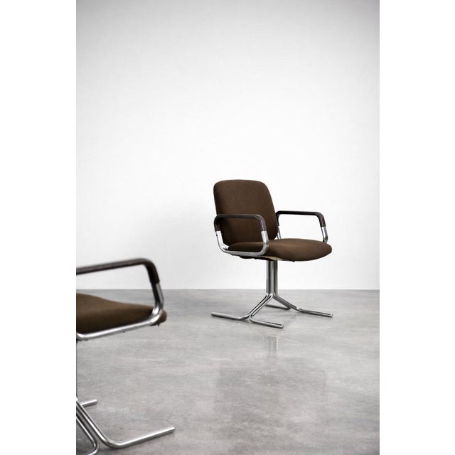 Mid-Century Modern German Modern Brown Fabric and Aluminum Chairs by Herbert Hirche for Mauser Werke Waldeck, 1970s, Set of 2 For Sale - Image 15 of 18