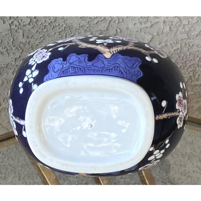 Mid 20th-Century Prunus Blossom 玉壶春瓶 Yuhuchunping-Shape Vase With Chinese Dragon-Handles For Sale In Austin - Image 6 of 18