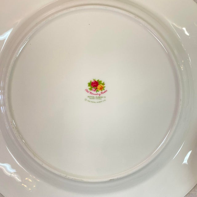 English Royal Albert "Old Country Roses" Fine Bone China Made in England - 40 Pieces For Sale - Image 3 of 9