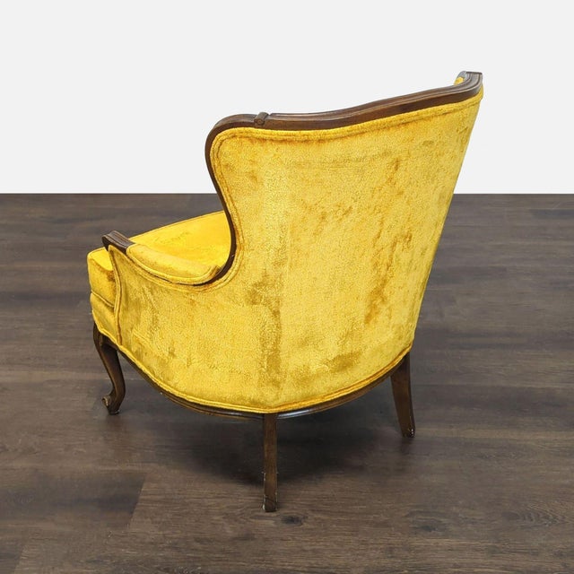 Traditional 1990s Sam Moore Vintage Yellow Velvet Lounge Chair With Tufted Back For Sale - Image 3 of 4