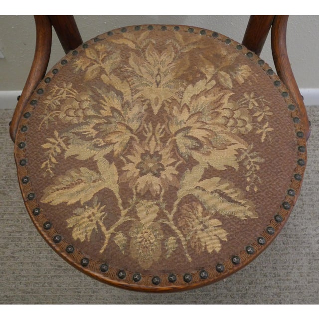 Early 20th Century American Arts and Crafts Oak Bentwood Floral Motif Upholstered/Nailhead Seat Side Chair For Sale - Image 4 of 11