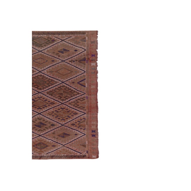 Mid-Century Modern 1960s Turkish Wool Pink Jajim Kilim Rug 5'5'' X 7'8'' For Sale - Image 3 of 10
