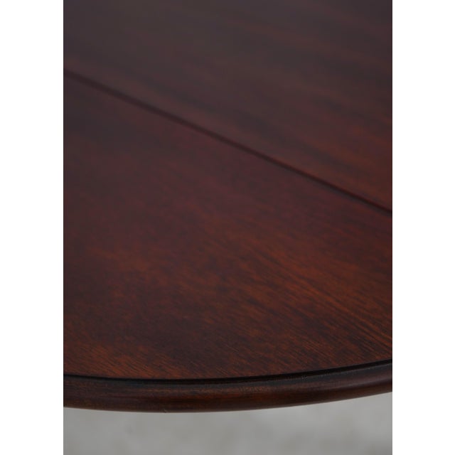 Wood Henkel Harris Federal Style Mahogany Pembroke Drop Side Table For Sale - Image 7 of 18