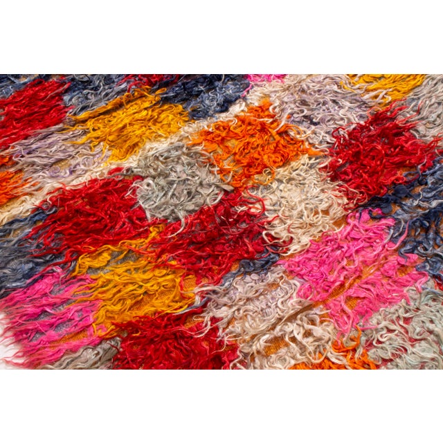 Contemporary Vintage Midcentury Tulu Red and White Wool Rug For Sale - Image 3 of 6