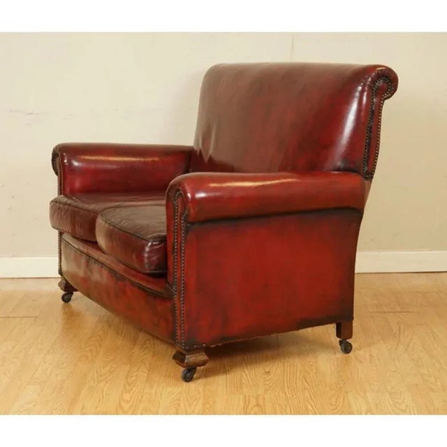 Victorian Gentleman's Club Sofa in Hand-Dyed Burgundy Leather For Sale - Image 11 of 13
