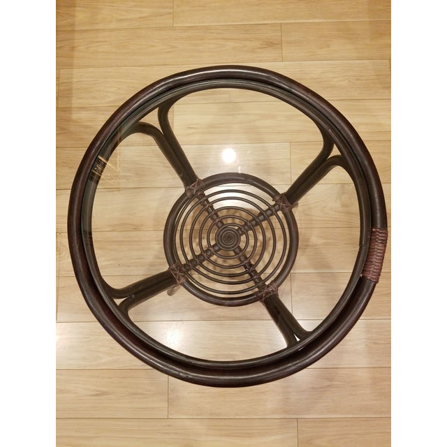 Mid-Century Modern Vintage MCM Rattan Natural Wicker Handmade Round Coffee Table With Glass Top For Sale - Image 3 of 4