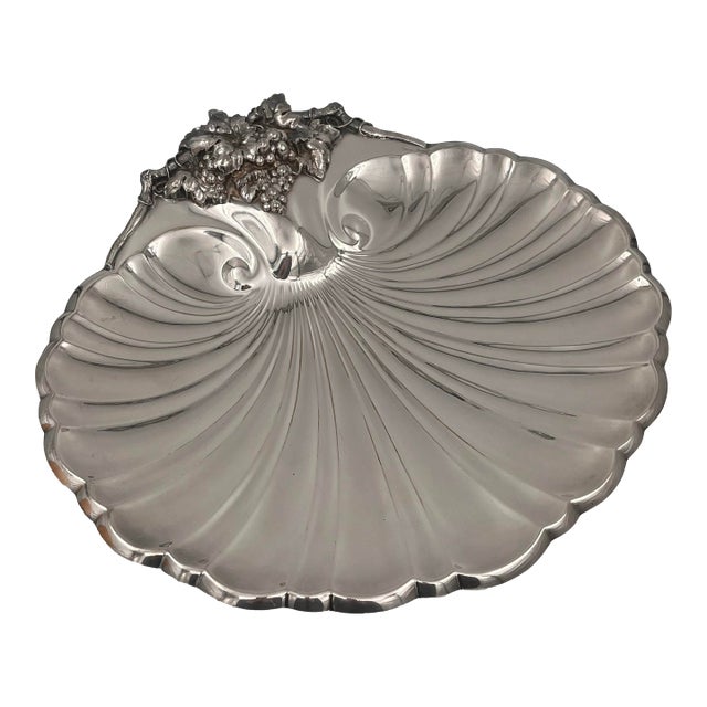 Vintage Reed & Barton XLarge Silverplate Scallop Shell Serving Dish, Shrimp Cocktail, Appetizers, Hors Oeuvres Holloware For Sale