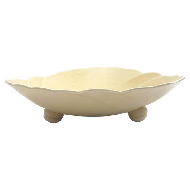Art Deco Ceramic Triangular Candy Dish attributed to Crown Ducal, England, 1930s For Sale - Image 10 of 10
