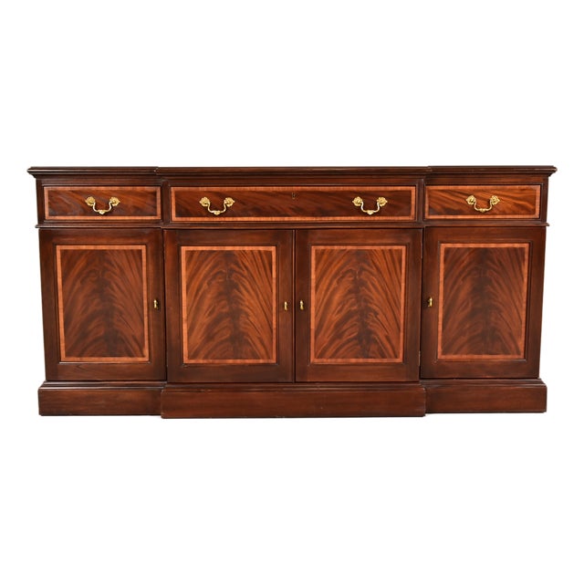 Stickley Georgian Banded Flame Mahogany Sideboard, Credenza, or Bar Cabinet For Sale