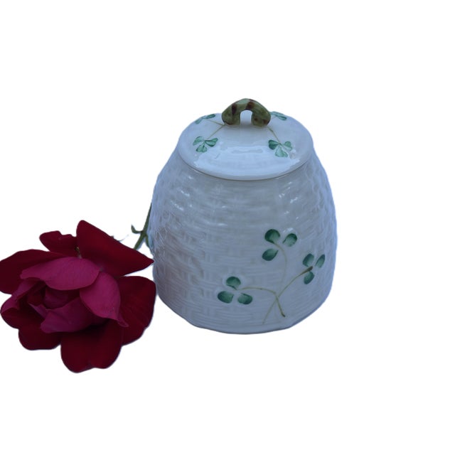 Traditional Belleek Marmalade Jar, Shamrock Basketweave Pattern, Irish Porcelain, 6th Mark (1965–1980) For Sale - Image 3 of 6