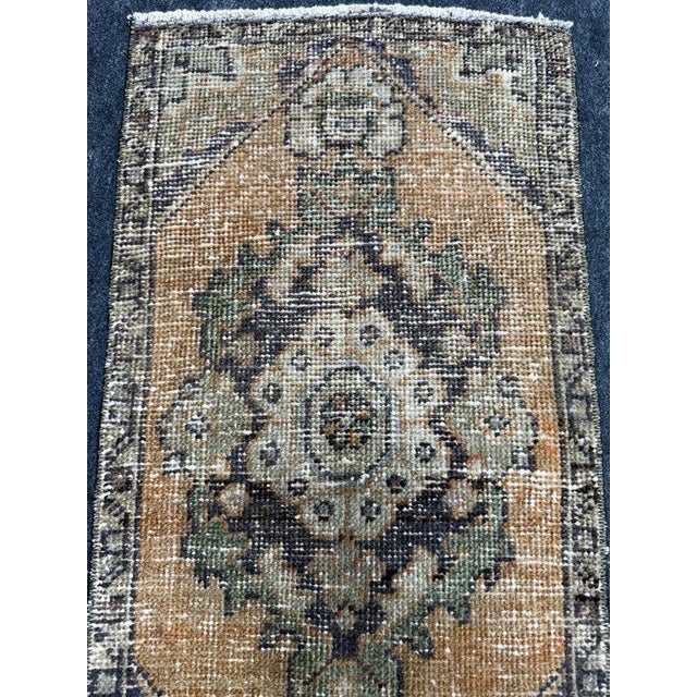 Turkish Yastik Rug 1'5" x 2'9" For Sale - Image 4 of 5