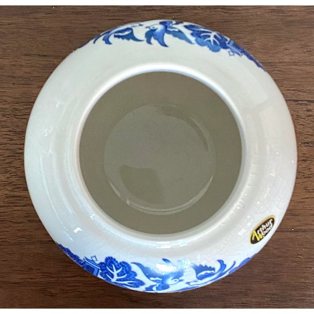 Off-white Vintage Chinoiserie Round Blue Willow Porcelain Vase For Sale - Image 8 of 10