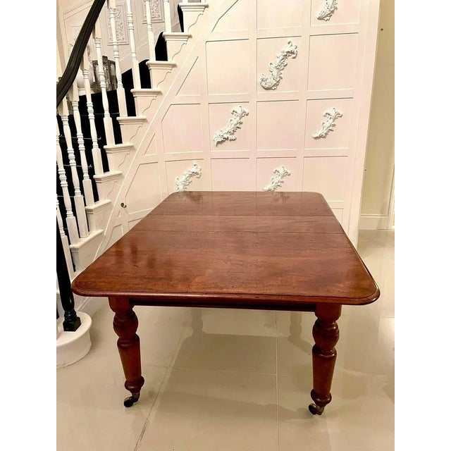 19th Century Victorian Mahogany Extending Dining Table For Sale - Image 3 of 12
