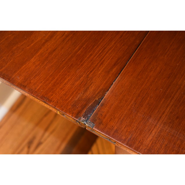 Antique American Inlaid Mahogany Hepplewhite Folding Top Games Table For Sale In Minneapolis - Image 6 of 7