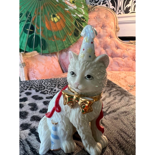 Ceramic 1970s Ceramic Lennox Birthday Cat With Party Hat For Sale - Image 7 of 8