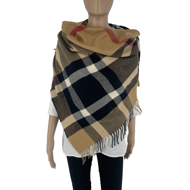 Burberry Beige Plaid Triangle 100% Wool Scarf For Sale - Image 6 of 8