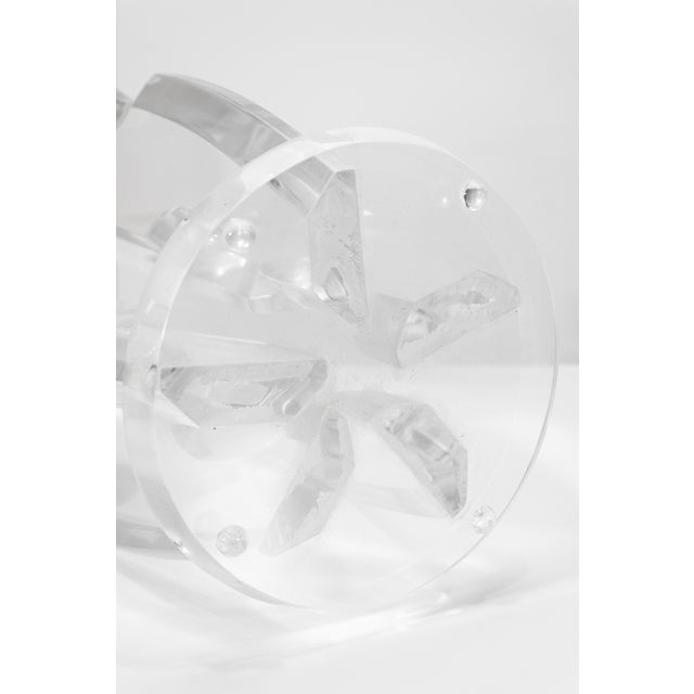 Late 20th Century Post Modern Curved Lucite Table Sculpture Van Teal Style For Sale - Image 5 of 8