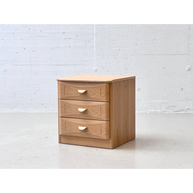 Vintage Bedside Table in Light Wood For Sale - Image 6 of 16