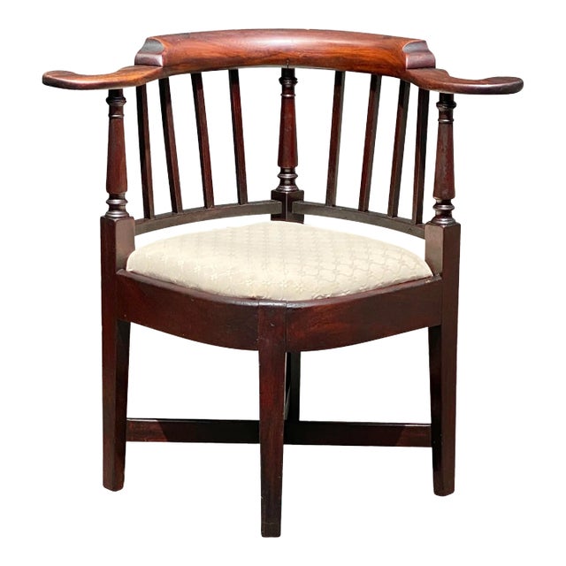 18th Century Antique Queen Anne Boston Mahogany Corner Chair / Roundabout Chair For Sale