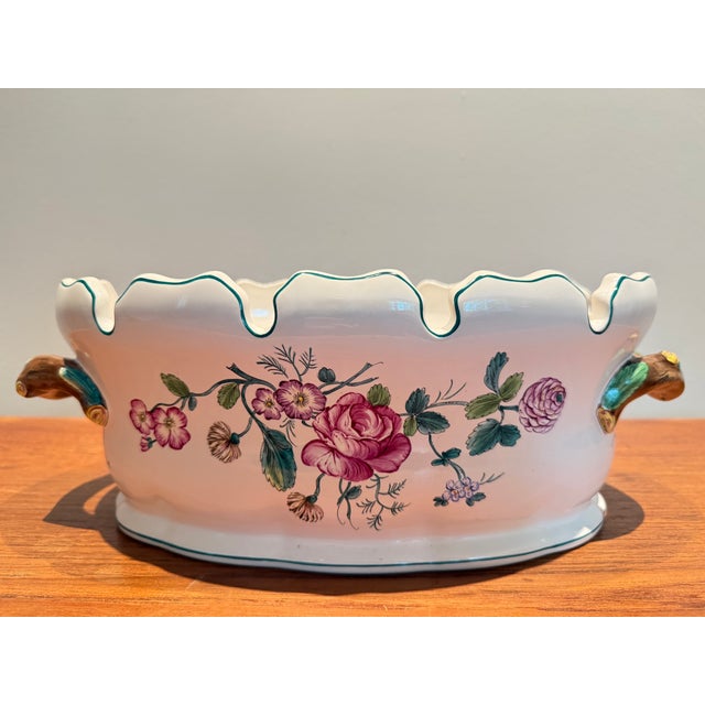 Beautiful Tiffany hand-painted centerpiece bowl with pretty floral pattern and scalloped edge. Very versatile piece could...