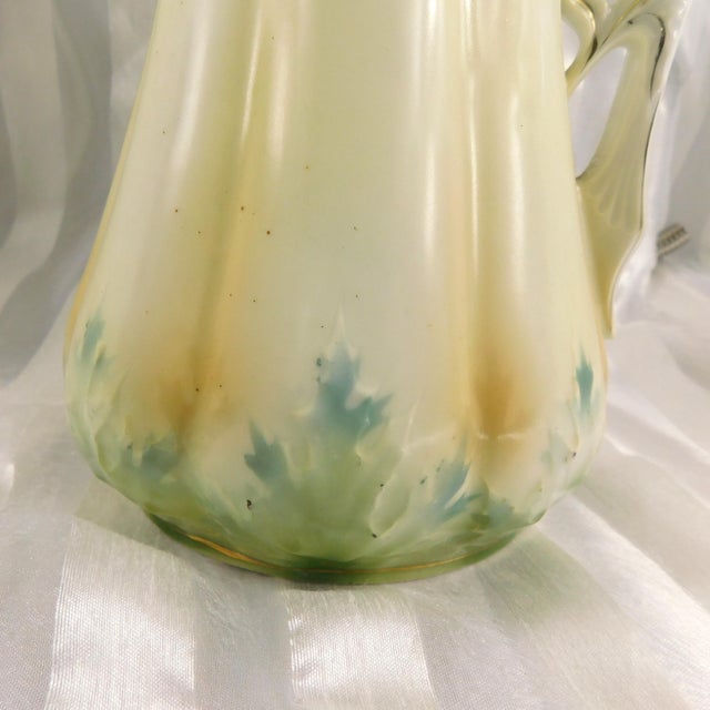 1940s 1940s Small Green and White Chocolate Pot With Matching Lid Signed Stelma For Sale - Image 5 of 10